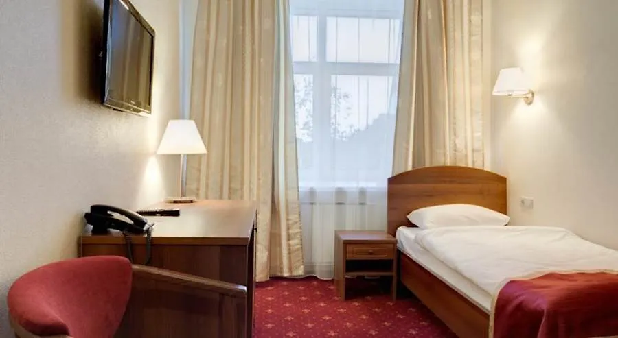 Hotel Rossiya San Petersburgo 3*,