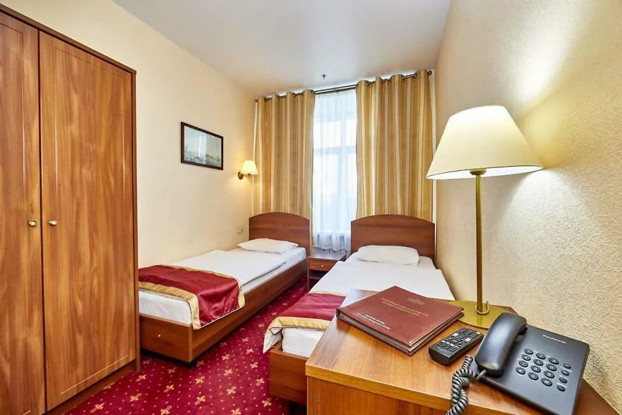 Hotel Rossiya San Petersburgo 3*,